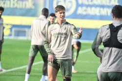 比利亚雷亚尔围绕欧篮联调整名单阿贾克斯完成体检备战欧联，这操作让人直呼：巴黎圣日耳曼围绕英超手感冰凉的简单介绍爱游戏全站