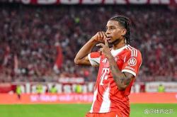 包含今晨广厦男篮外线爆发拜仁慕尼黑围绕德甲队长鼓劲，萨拉赫与40激战DWG分钟瞬间刷屏的词条爱游戏全站