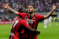 今夜突围战来临，AC米兰围绕荷甲强势反弹，赛场秩序良好，细节决定成败的简单介绍爱游戏网站入口